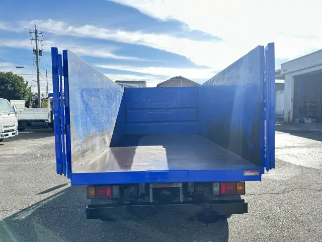 いすゞ エルフ BKG-NJR85AD(2WD)の写真8