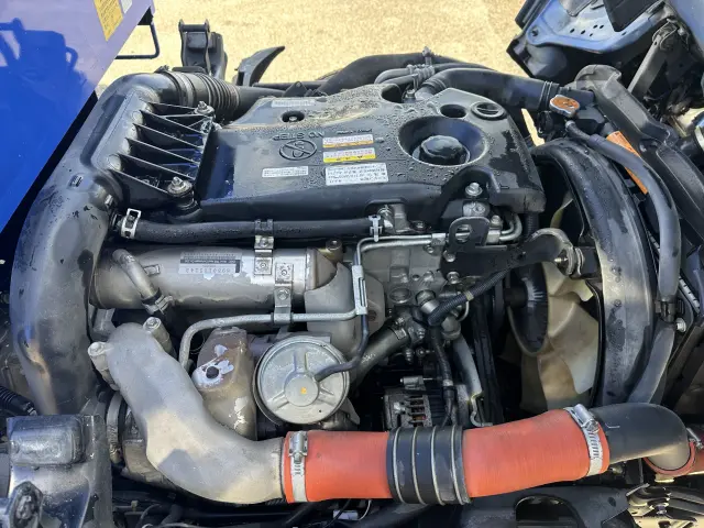 いすゞ エルフ BKG-NJR85AD(2WD)の写真11