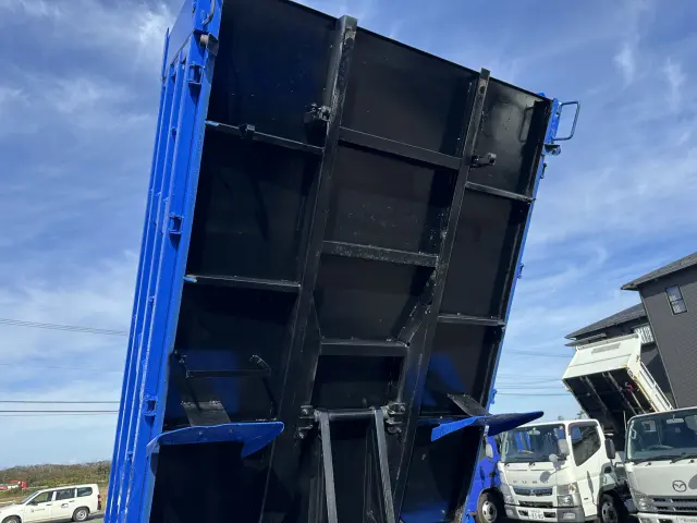 いすゞ エルフ BKG-NJR85AD(2WD)の写真13