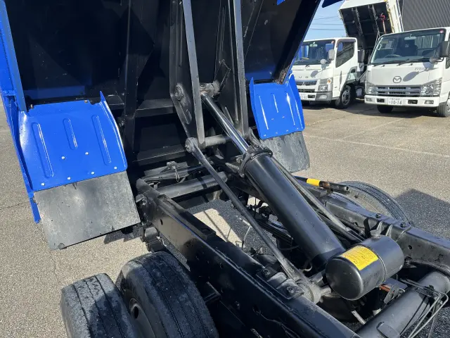 いすゞ エルフ BKG-NJR85AD(2WD)の写真14