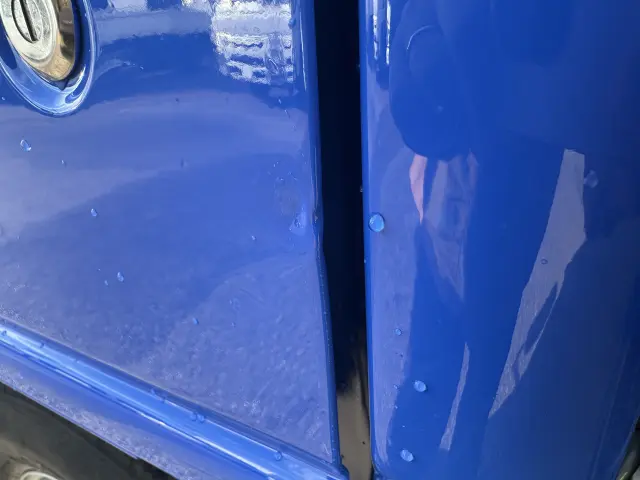 いすゞ エルフ BKG-NJR85AD(2WD)の写真19