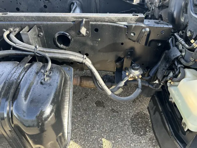 いすゞ エルフ BKG-NJR85AD(2WD)の写真28