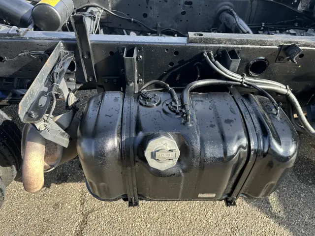 いすゞ エルフ BKG-NJR85AD(2WD)の写真29