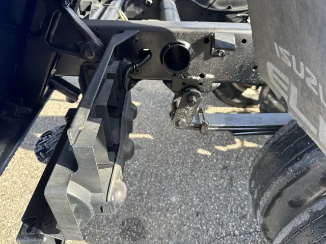 いすゞ エルフ BKG-NJR85AD(2WD)の写真31