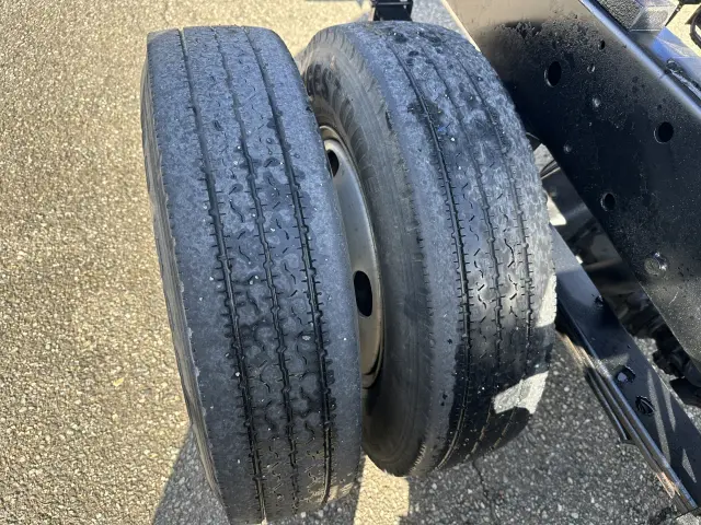 いすゞ エルフ BKG-NJR85AD(2WD)の写真37