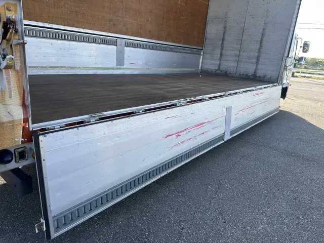 日野 レンジャー TKG-FD9JLAA(2WD)の写真4