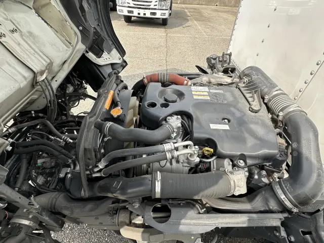 いすゞ エルフ TRG-NHR85AN(2WD)の写真10