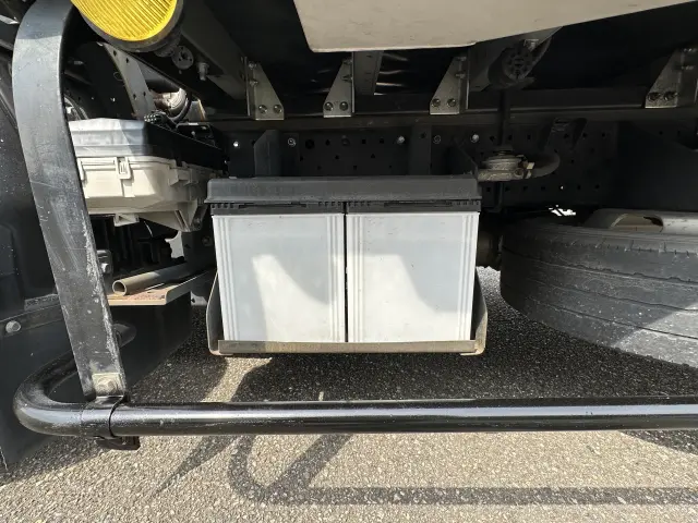 いすゞ エルフ TRG-NHR85AN(2WD)の写真28