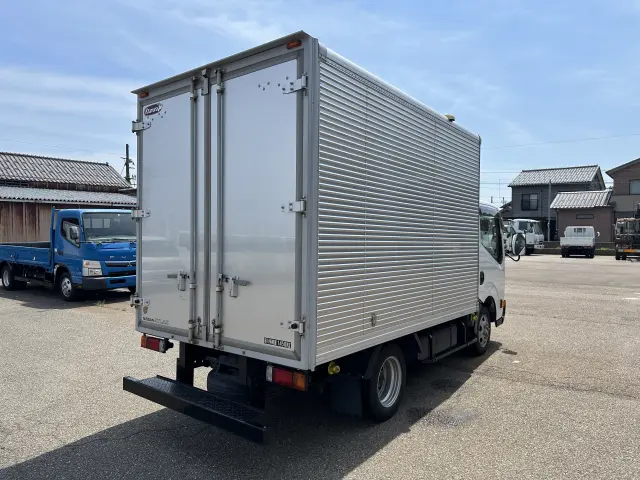 日産 アトラス TKG-SZ2F24(2WD)の写真2