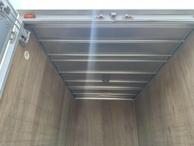 日産 アトラス TKG-SZ2F24(2WD)の写真9