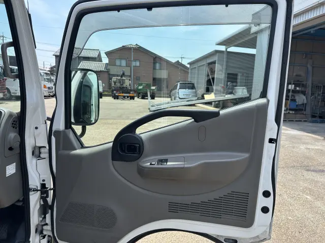 日産 アトラス TKG-SZ2F24(2WD)の写真30