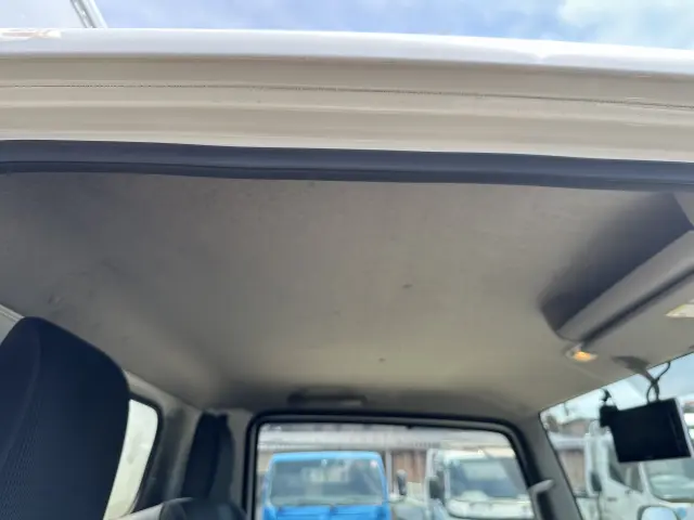 日産 アトラス TKG-SZ2F24(2WD)の写真31