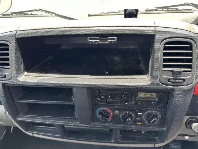 日産 アトラス TKG-SZ2F24(2WD)の写真32