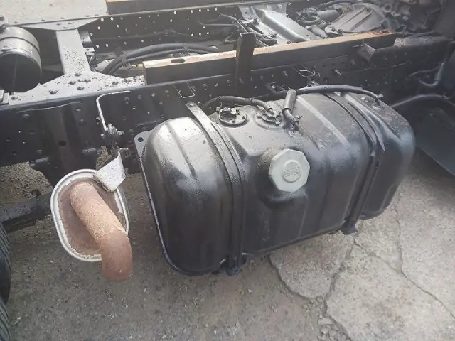 いすゞ エルフ BKG-NKR85AD(2WD)の写真29