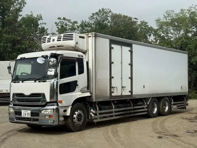 ＵＤ クオン QKG-CD5ZAの写真1
