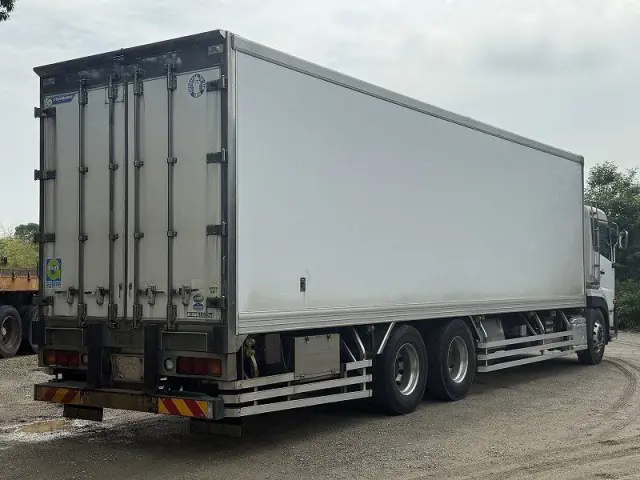 ＵＤ クオン QKG-CD5ZAの写真5