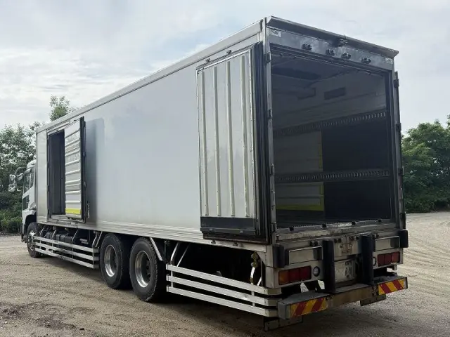 ＵＤ クオン QKG-CD5ZAの写真16