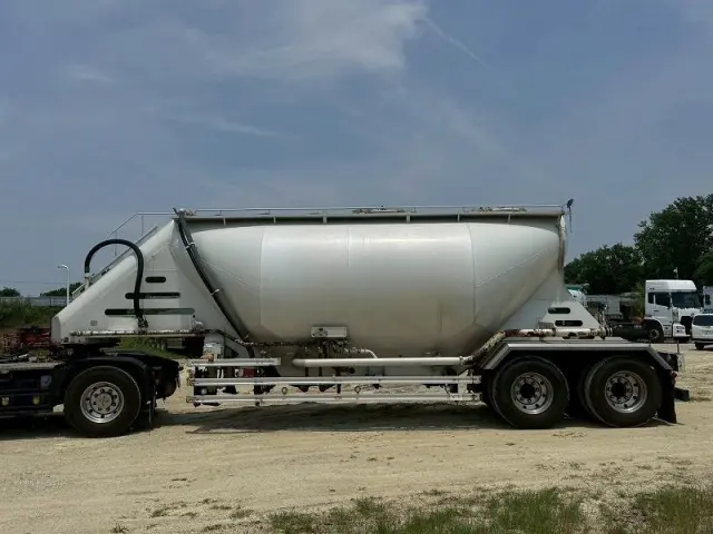 極東開発 粉粒体運搬トレーラー 不明の写真3