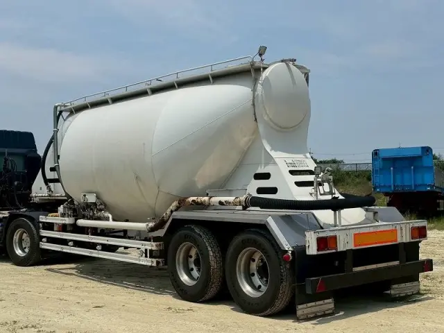 極東開発 粉粒体運搬トレーラー 不明の写真6