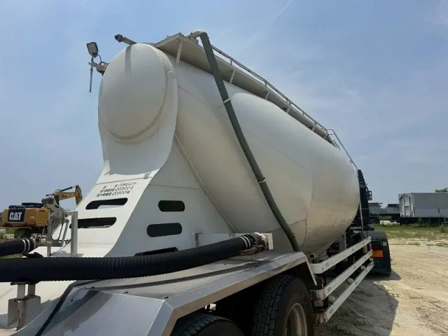 極東開発 粉粒体運搬トレーラー 不明の写真23