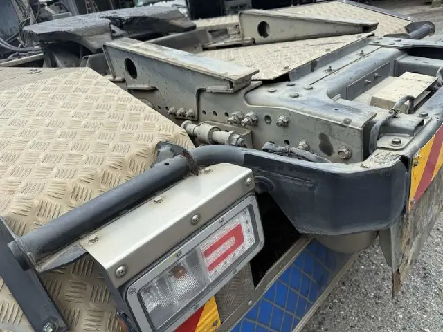 日野 プロフィア QDG-SS1EKDAの写真15