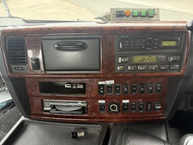 日野 プロフィア QDG-SS1EKDAの写真31