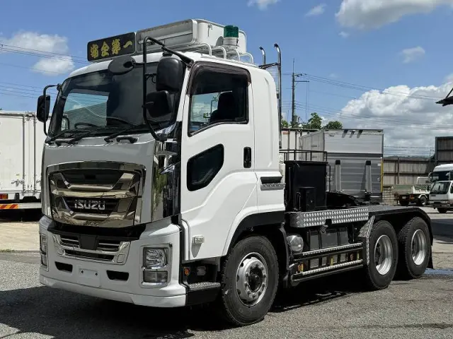 いすゞ ギガ QDG-EXZ52BJの写真1