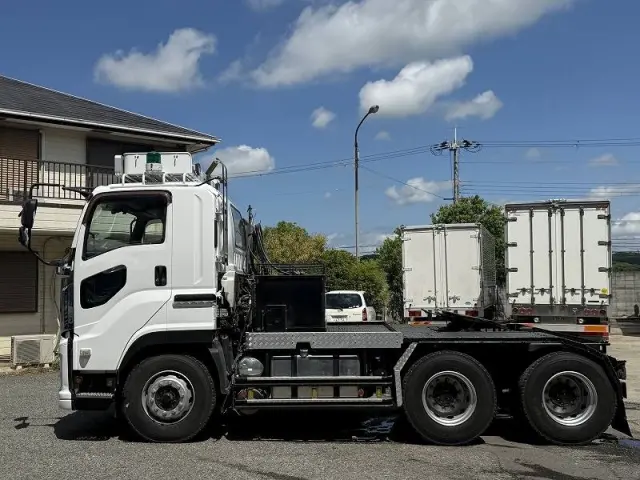 いすゞ ギガ QDG-EXZ52BJの写真4
