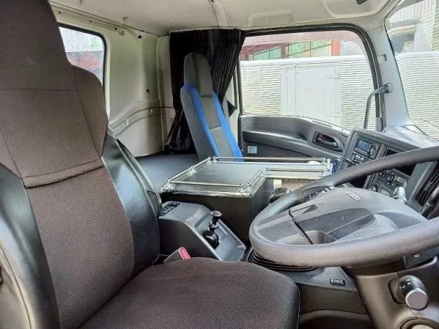 いすゞ ギガ QDG-EXZ52BJの写真16