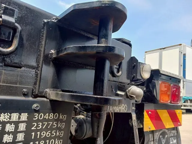 いすゞ ギガ QDG-EXZ52BJの写真50