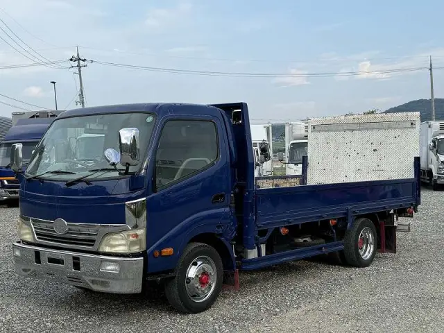 トヨタ ダイナ BDG-XZU414の写真1