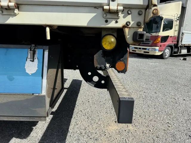 三菱 ファイター 2KG-FK62FYの写真37