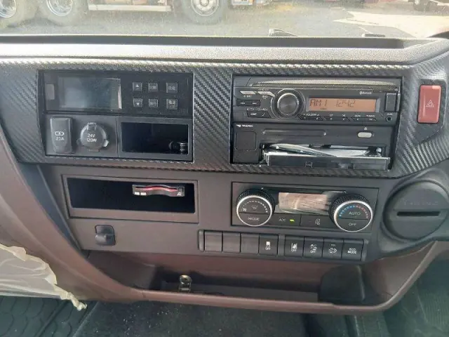 日野 レンジャー 2KG-GD2ABGの写真28