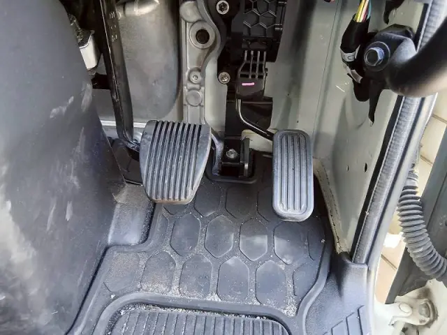 日野 レンジャー 2KG-GD2ABGの写真33