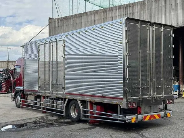 いすゞ フォワード 2PG-FRR90T2の写真5