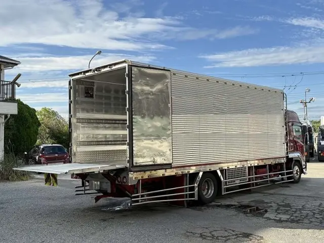 いすゞ フォワード 2PG-FRR90T2の写真9