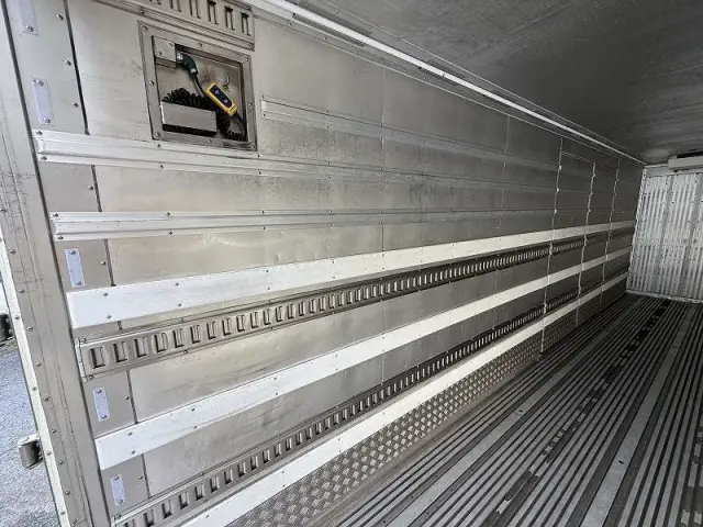 いすゞ フォワード 2PG-FRR90T2の写真21