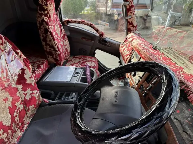 いすゞ フォワード 2PG-FRR90T2の写真28