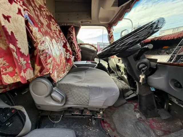 いすゞ フォワード 2PG-FRR90T2の写真32