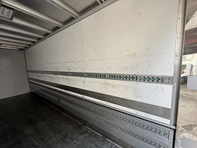 三菱 ファイター 2KG-FK65FZ(2WD)の写真16