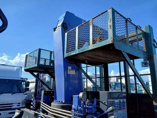 いすゞ フォワード SKG-FSR90S2(2WD)の写真22