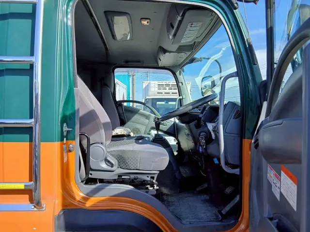 いすゞ フォワード SKG-FSR90S2(2WD)の写真41