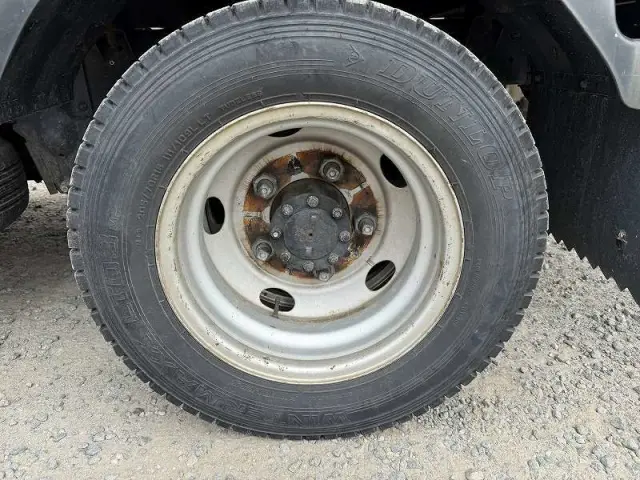 いすゞ エルフ BKG-NKR85A(2WD)の写真46