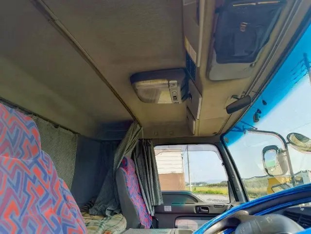 いすゞ ギガ KL-CXG23P4の写真22