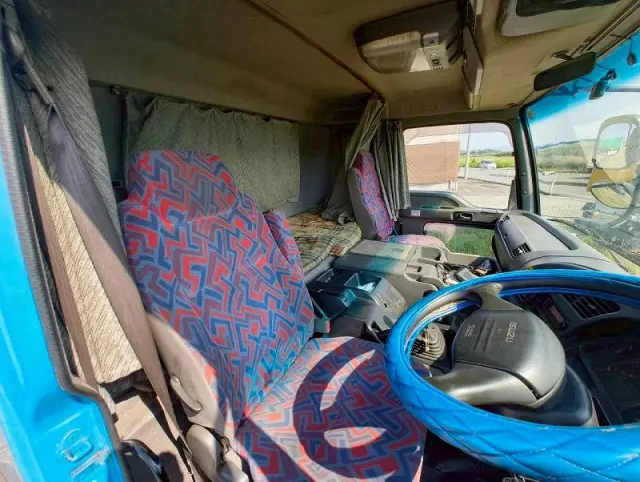 いすゞ ギガ KL-CXG23P4の写真25