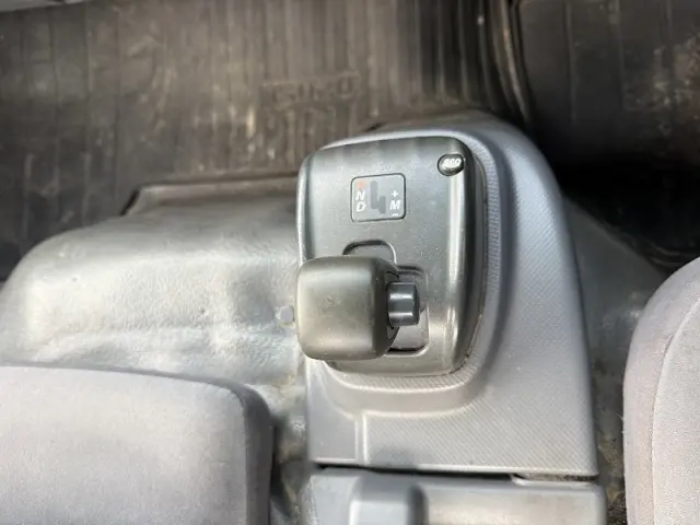 いすゞ エルフ BDG-NPR85ARの写真26