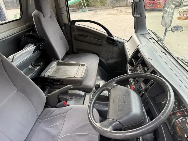 いすゞ エルフ BDG-NPR85ARの写真33