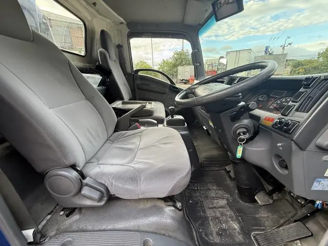 いすゞ エルフ BDG-NPR85ARの写真37