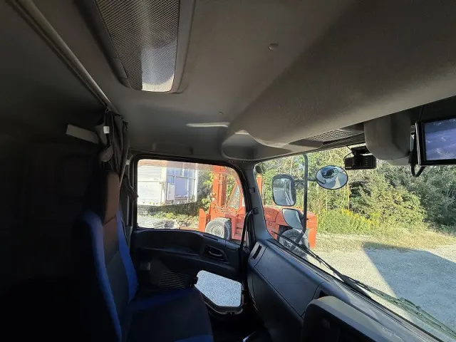 いすゞ ギガ QKG-CYJ77Bの写真22