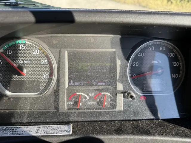 いすゞ ギガ QKG-CYJ77Bの写真26